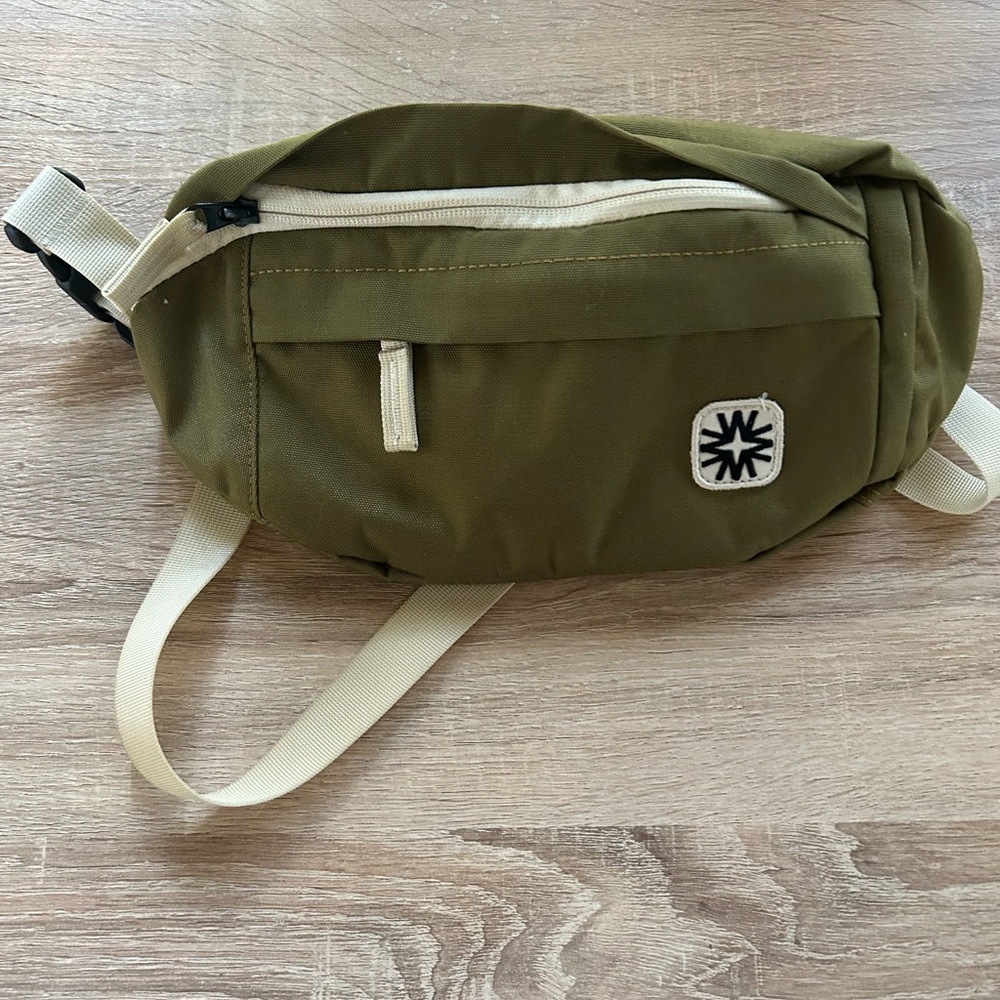 Walker Family Goods Louie Sling in Olive